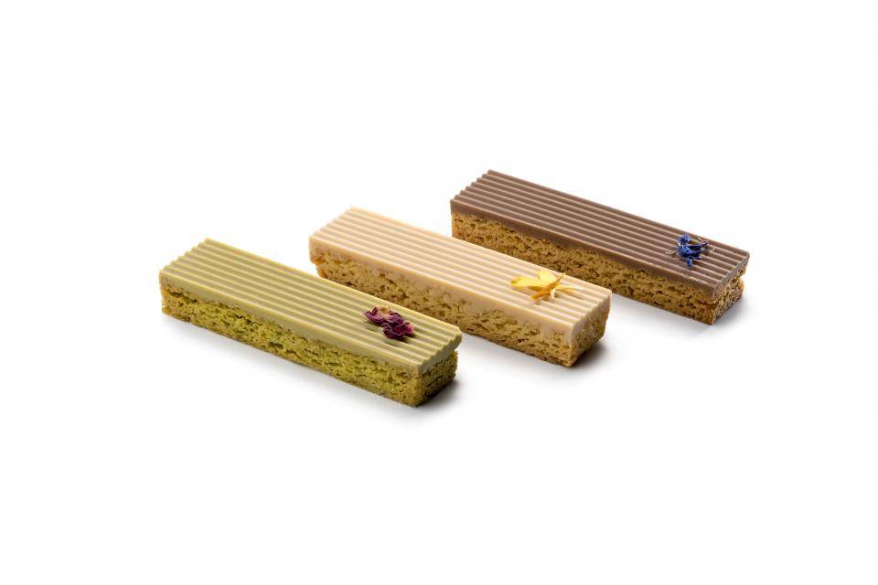 textured bars