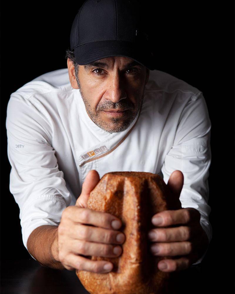 Jose romero con pandoro