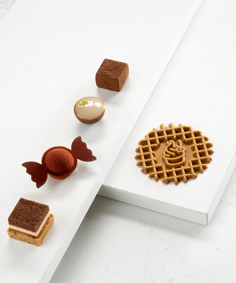 Petit fours
