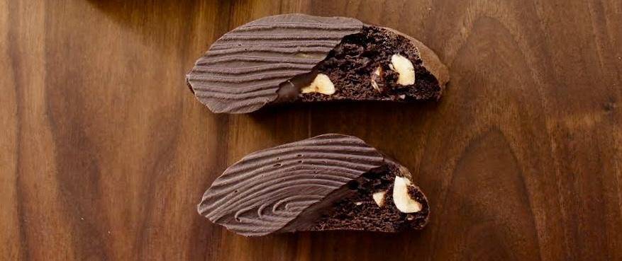 Vegan biscotti with a chocolate wood grain texture