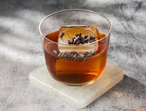 Van Fashioned Dark