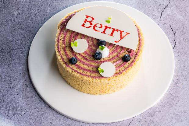 Chef Arvind's Signature Egg-Free Petit Gateaux