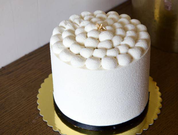white cloud cake