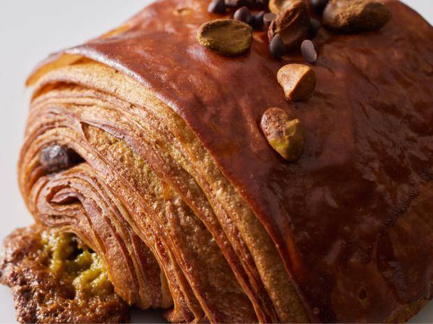pistachio croissant