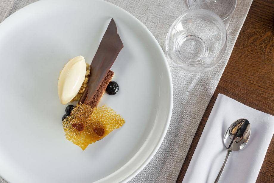 A plated dessert from Chef Oskar Wierwiorski